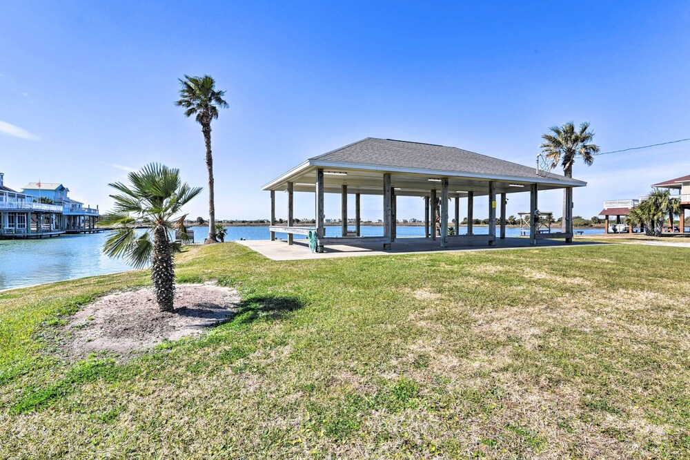 Bayfront Galveston Vacation Rental, Decks & Views!