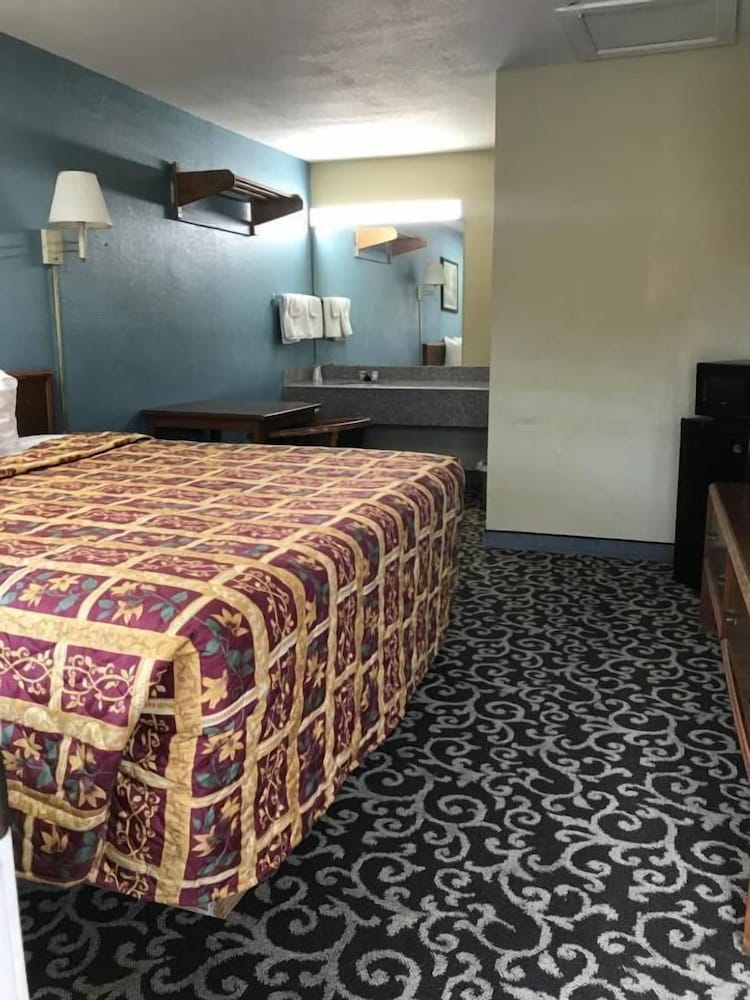 Roosevelt inn Motel view 4