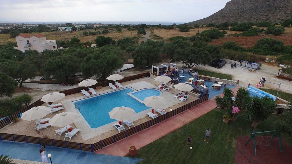 Paradisio Baby and Kinder Hotel