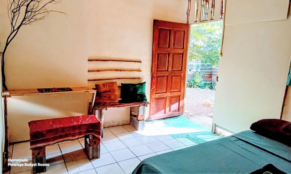 Poneloya Budget Rooms