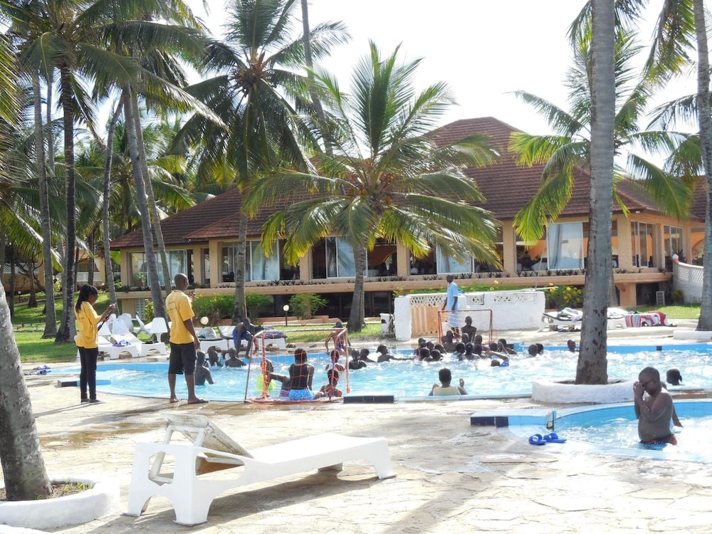Sun N Sand Beach Resort