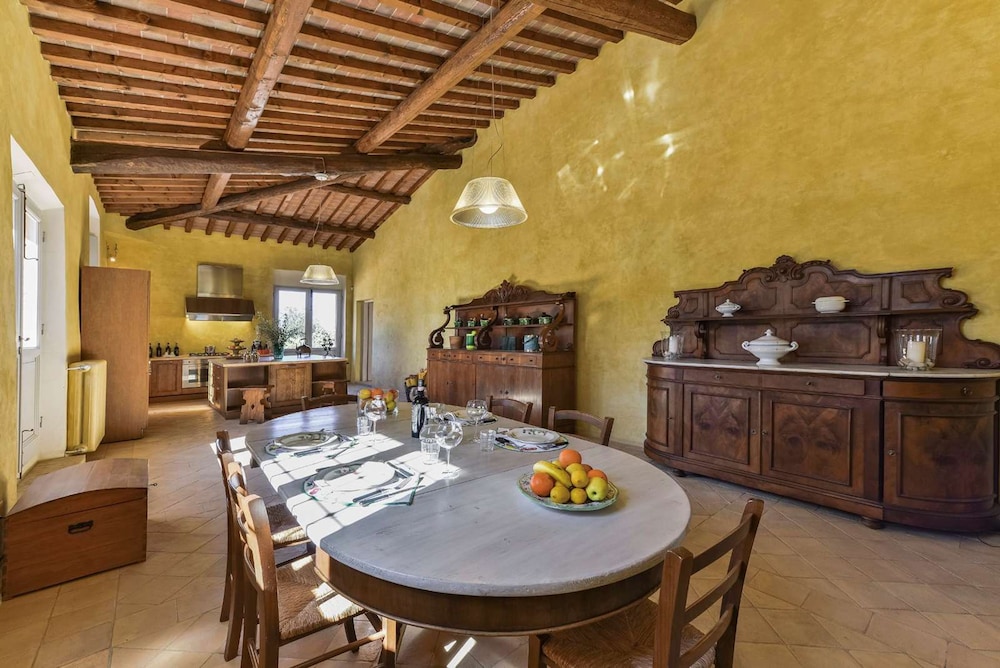 New Historic Tuscany Country House Retreat in a Vineyard Near Siena Villa Chiantissimo