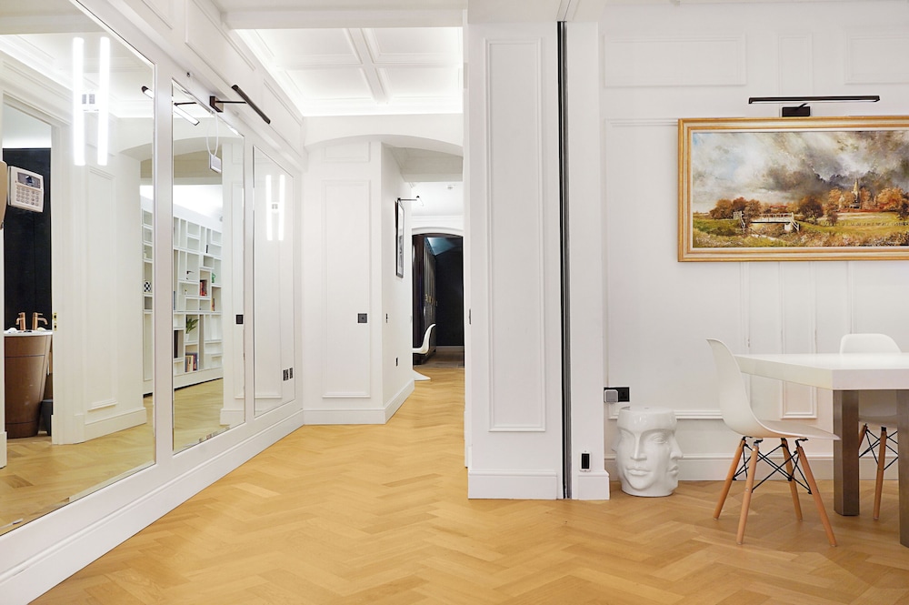 Ennismore Garden Flat