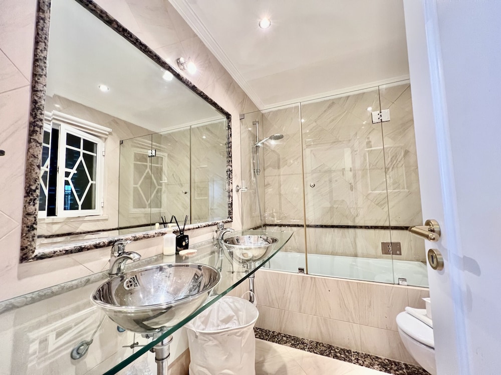 Vilamoura Deluxe Villa by Homing
