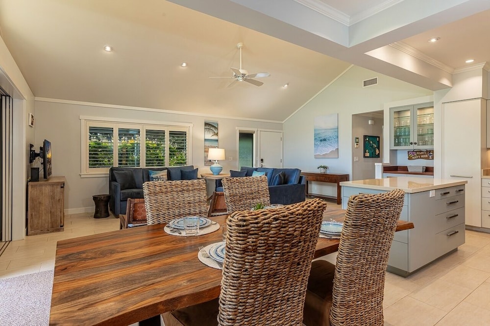 Maalaea Surf B1 2 Bedroom Condo