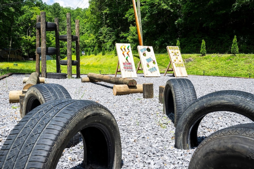 Gburg Pet-friendly Studio Cabin 5 Firepit Games