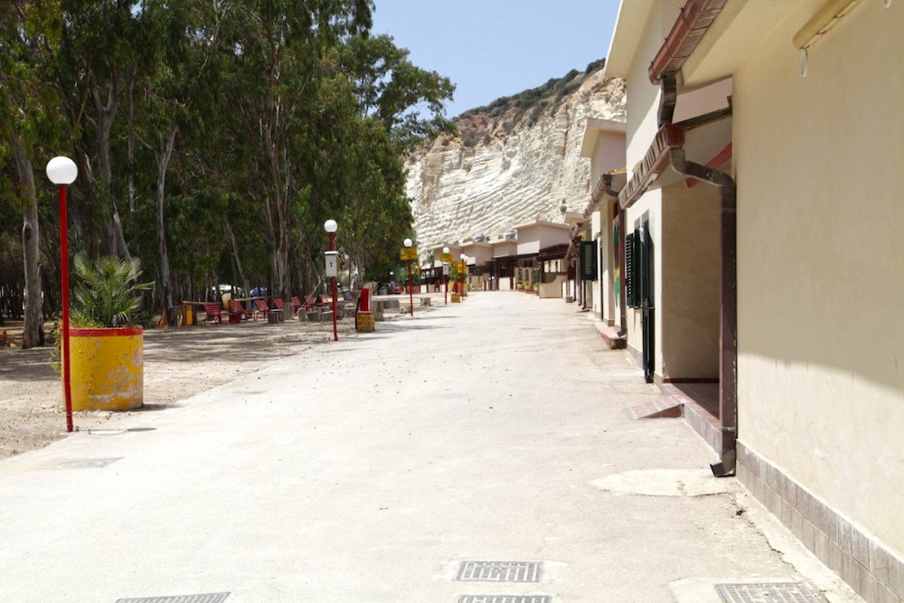 Eraclea Minoa Village