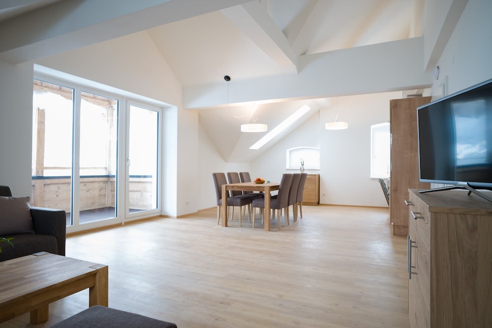 Central Lake View Suites Villa Julia by we rent