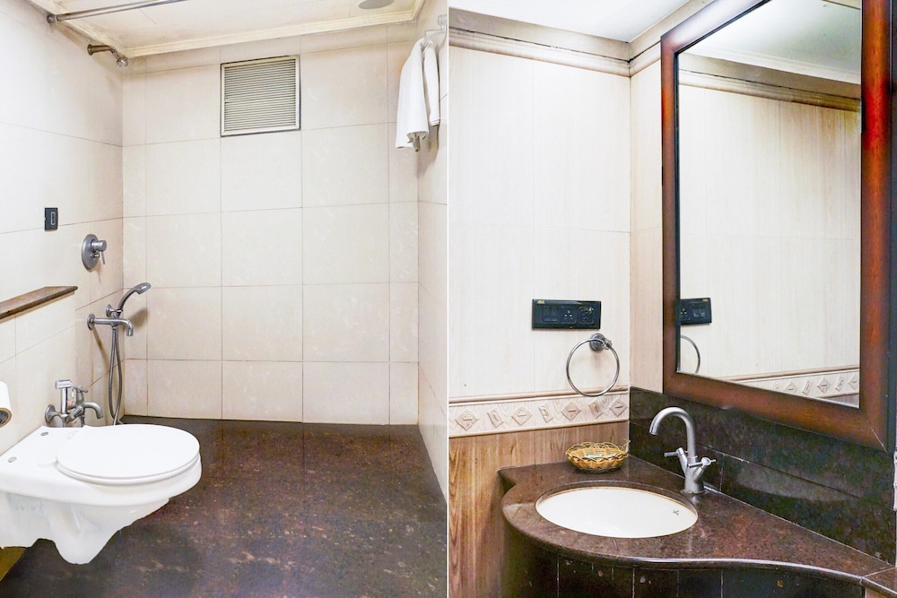 Premium Room Near Pataleshwar Temple, Pune