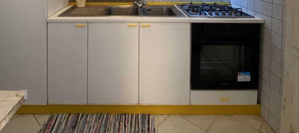 Three-room Apartment 6 Sleeps Acquaviva Area-rif Berna