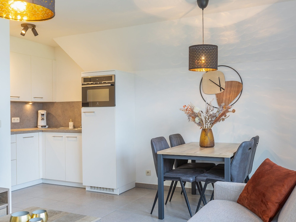 Apartment With Cosy Sunny Terrace
