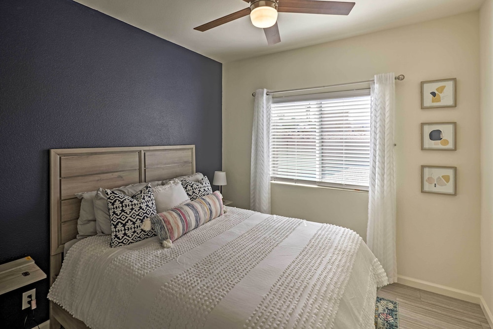 Lake Havasu City Home w/ Fire Pit ~ 2 Mi to Lake!