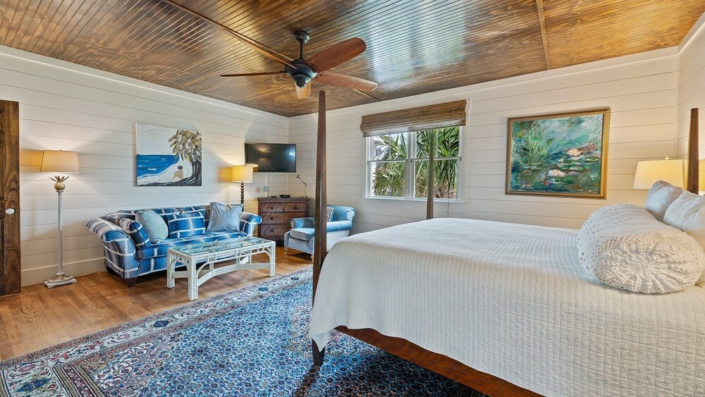 Pawleys Island Vacations - Celebrate The Beauty Of The Beach In This Luxurious Second Row Home 7 Bedroom Home by RedAwning - Property Image 3
