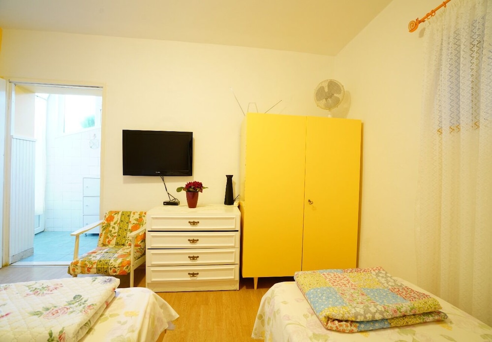 Photo 27