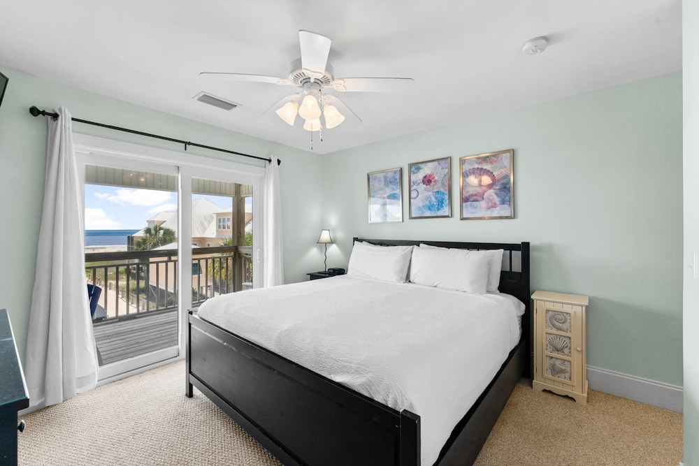 Pet Friendly Beach House - One Palm
