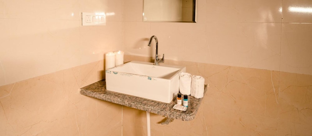 CAMP JAISALMER INN