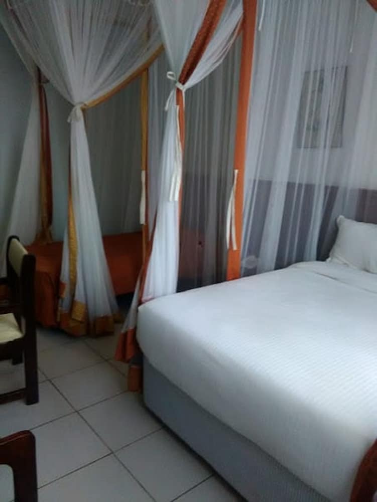 Garden Hotel