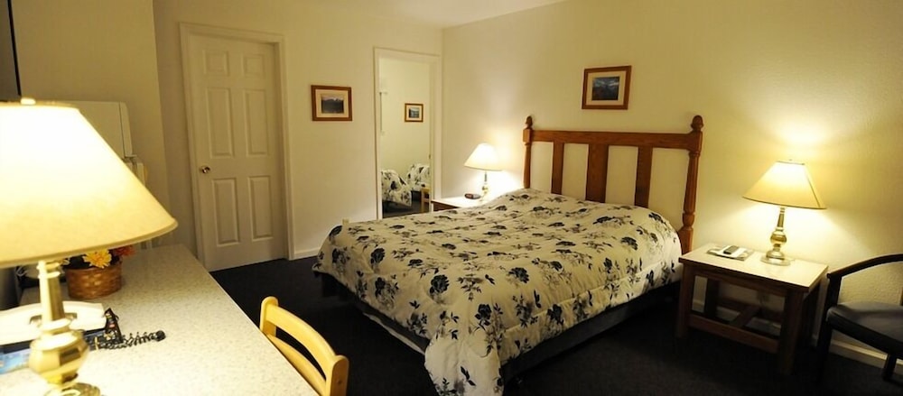 Burney Motel