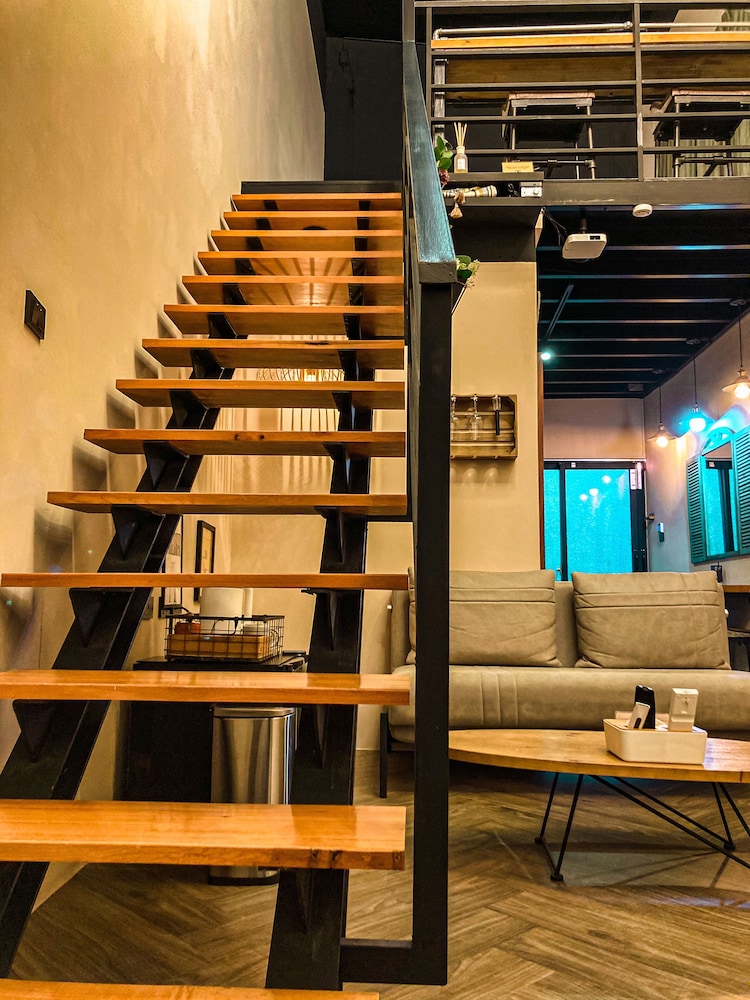 28 The Loft