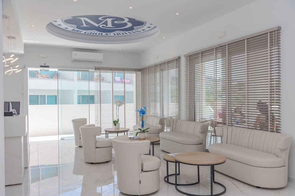 Mirage Bleu Hotel 3