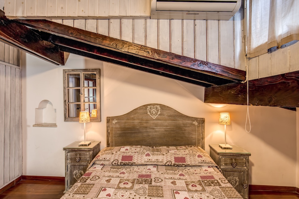 The House In Trastevere