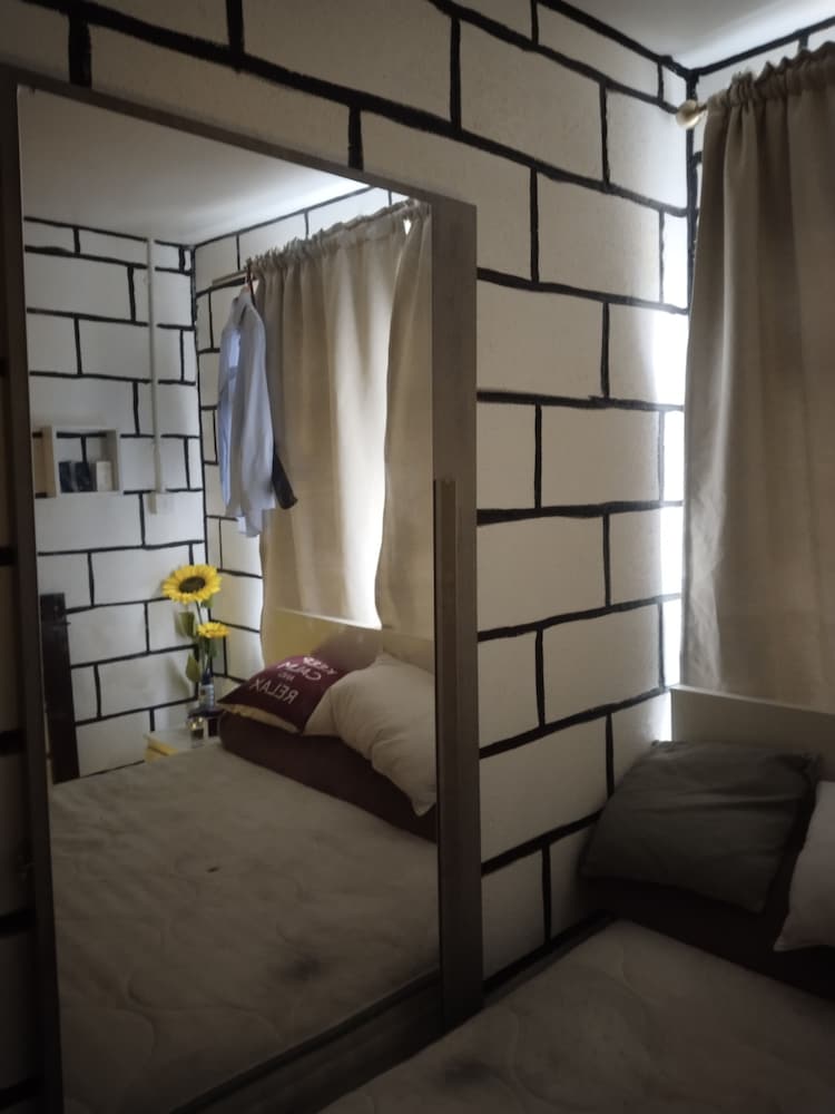 Inviting 2-bed Apartment in London by Gordy Duncan view 5