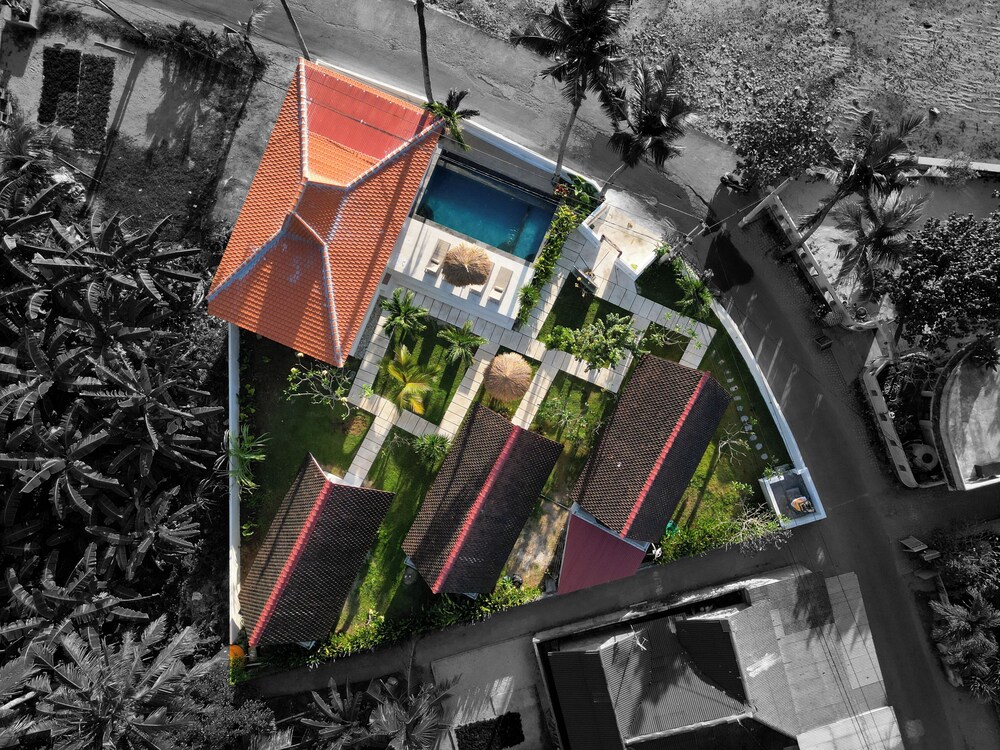 Sunset House Ceningan
