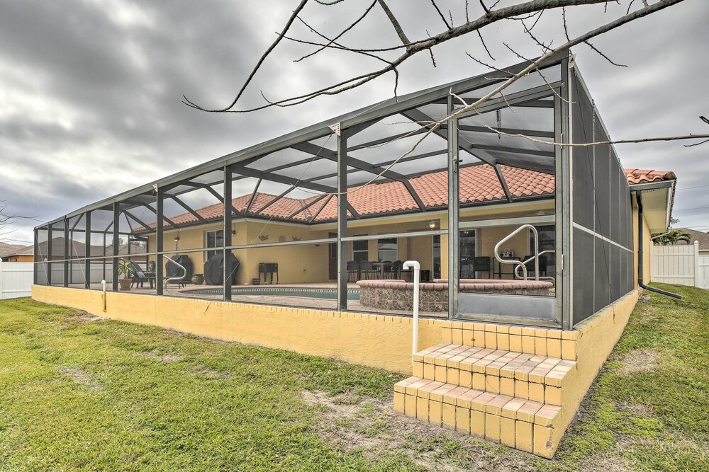 Spacious Florida Oasis Near Cape Coral Parkway view 4