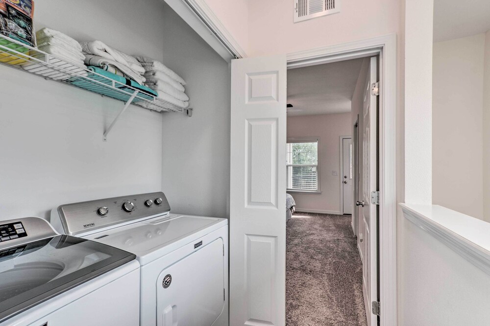 Idyllic Pensacola Home w/ Yard + Fire Pit!