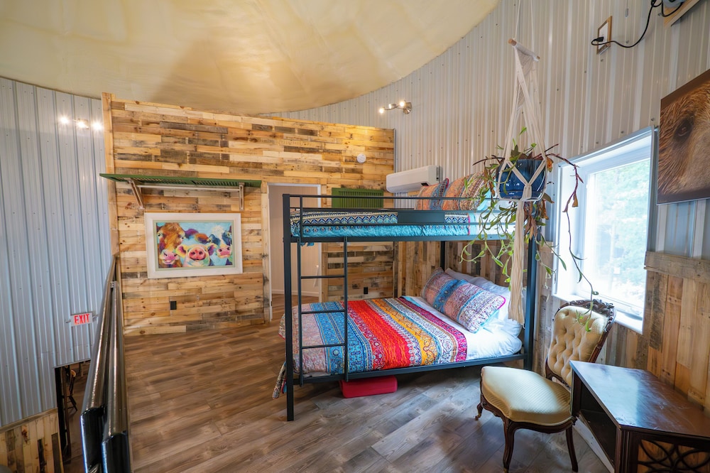 Hermann Grain Bins BNB