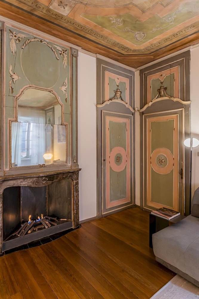 Rovelli 41 in Como With 2 Bedrooms and 3 Bathrooms