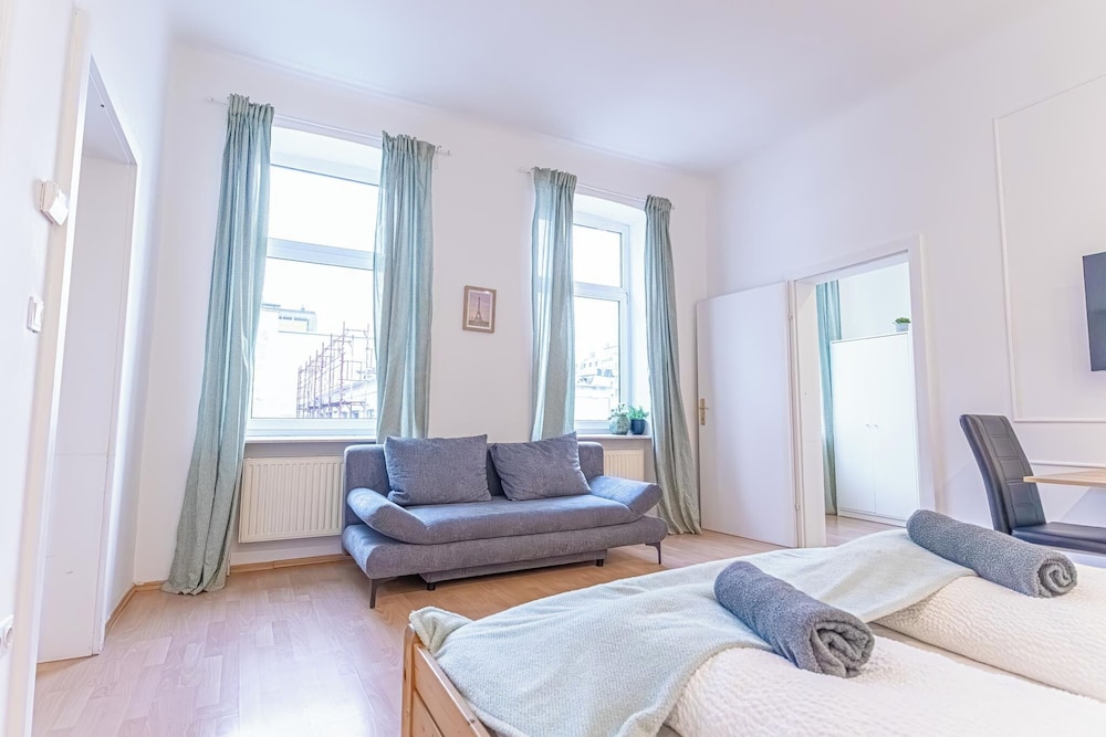9BR Apts in the Heart of Vienna