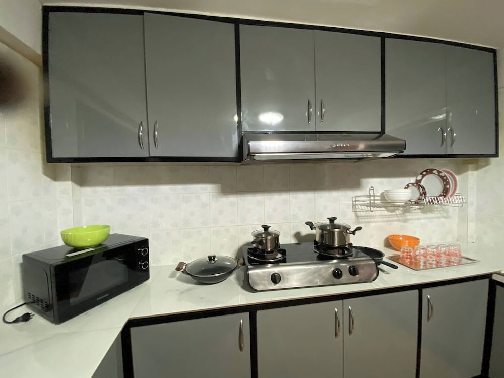 Beautiful 2 Story Newly Renovated Bungalow House