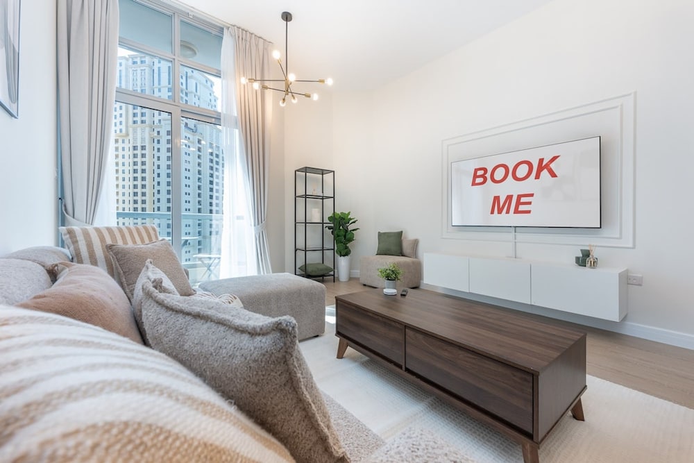 Premium 1-bedroom Apartment in Dubai Marina