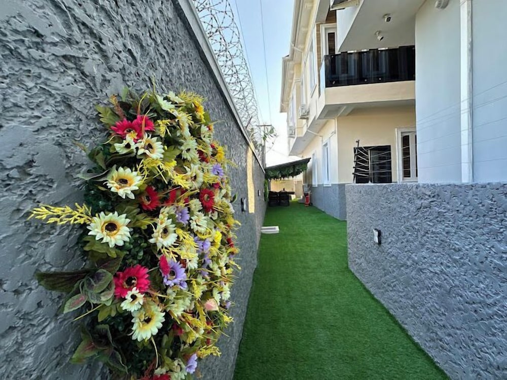 Shamrock Apartments