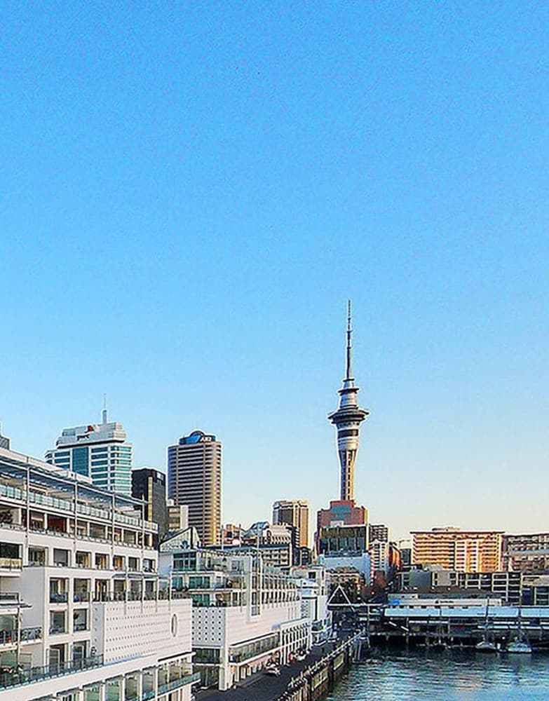 Waterfront Seaview Hotel Apartments - Image 1
