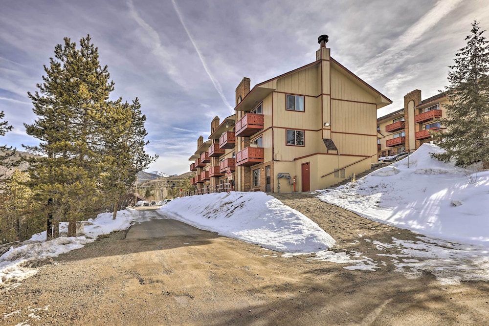 Steps to Dillon Reservoir: Mtn-view Condo view 5