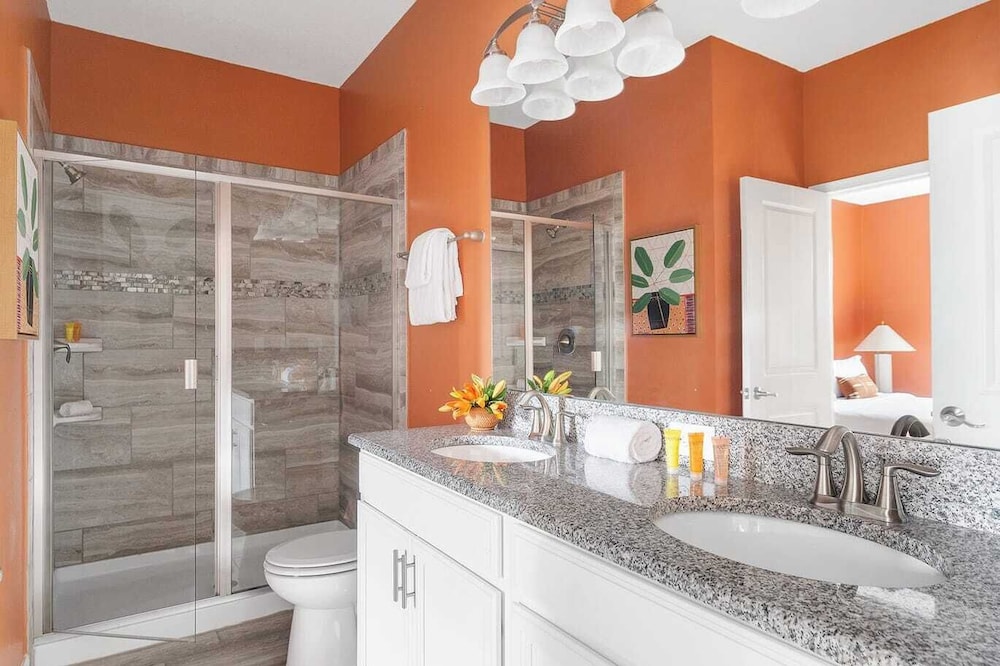 Sleeps 16! 8bdr Kid Haven w/ Pool & Arcade Orlando Resort Retreat by Avantstay