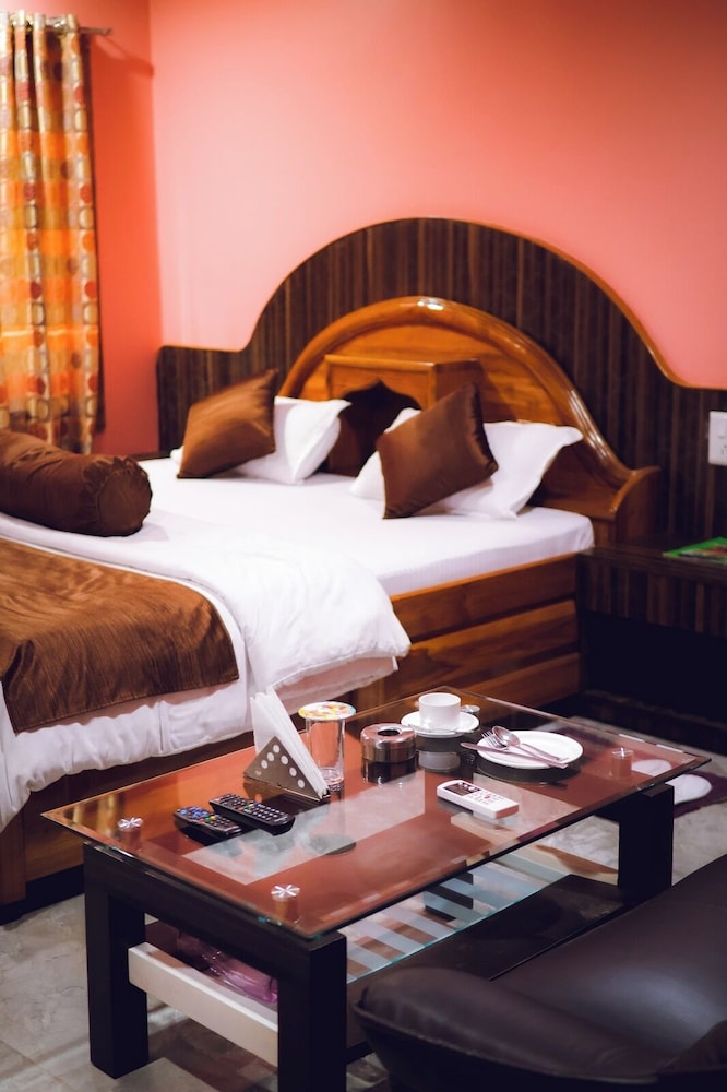 Hotel MIPL