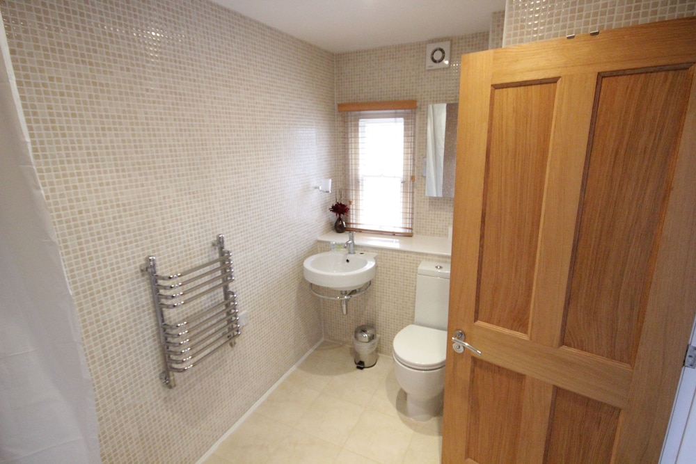 Berkshire Rooms - Wokingham