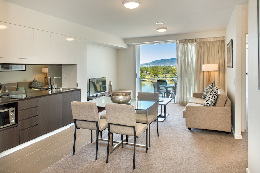 Rockhampton Vacations - Empire Apartment Hotel - Property Image 12