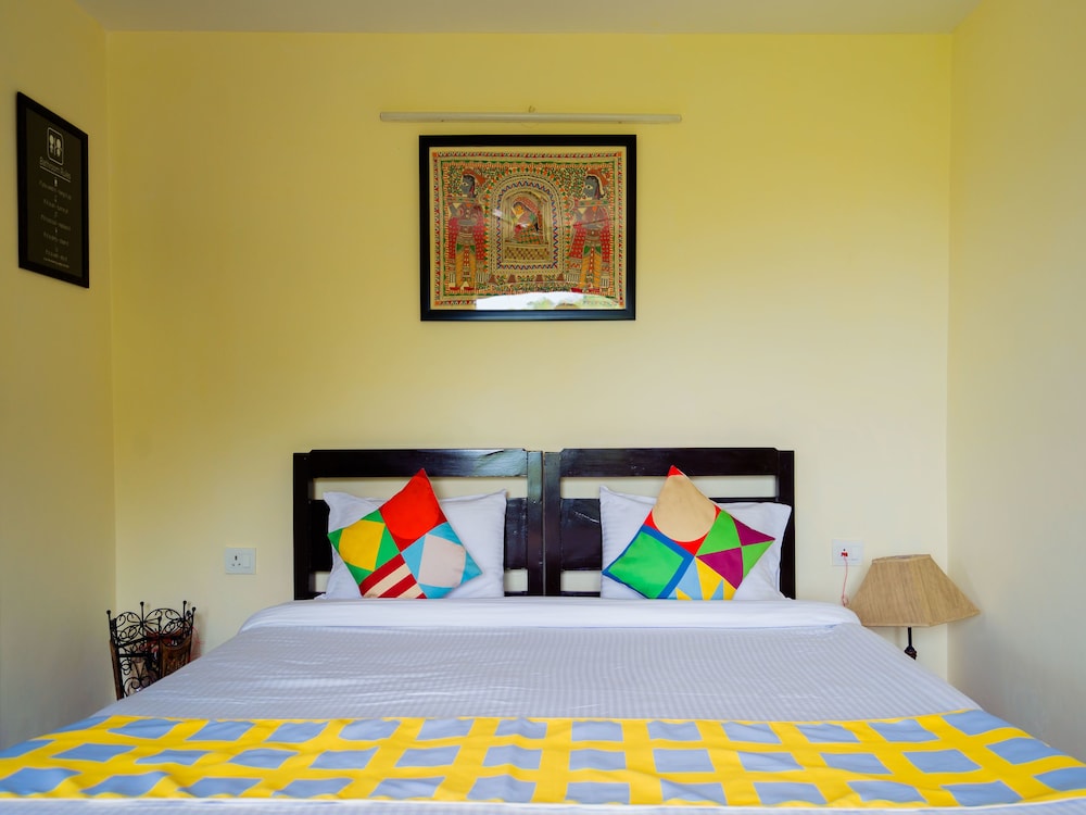 OYO 14137 Home Valley Studio Kempty Road