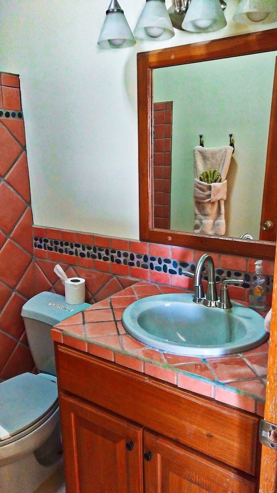 Casa Evita 4 Bedroom Beachfront Home