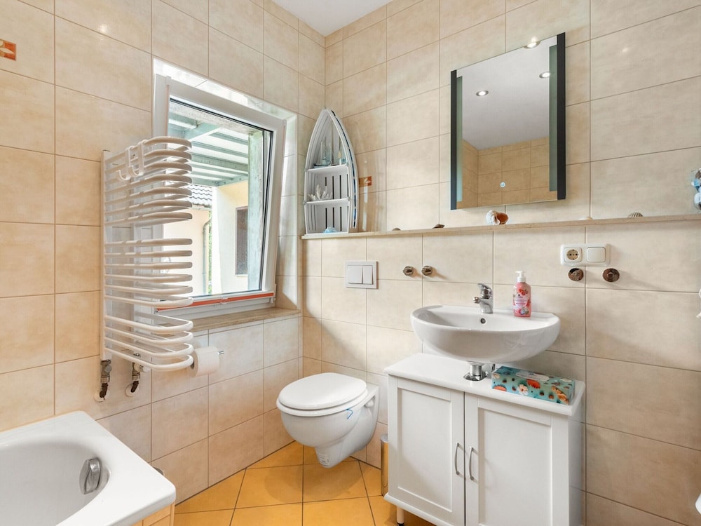 Ferienwohnung in Sebnitz en Sebnitz — bathroom
