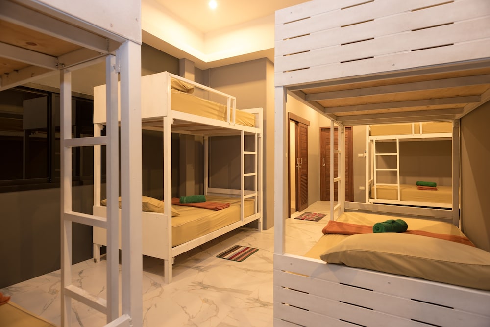 2 Rocks Boutique Hostel