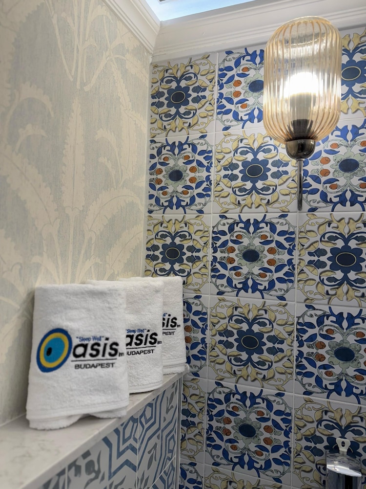 Oasis Inn Budapest