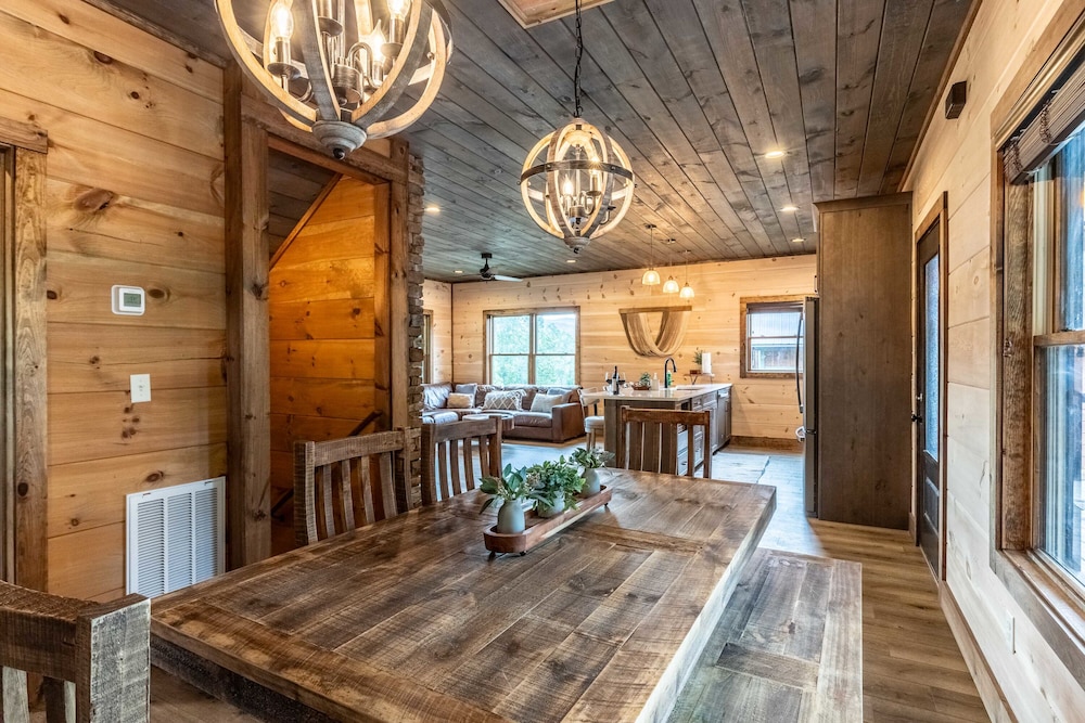 Raccoon Ridge Retreat - Gatlinburg Mountain Escape