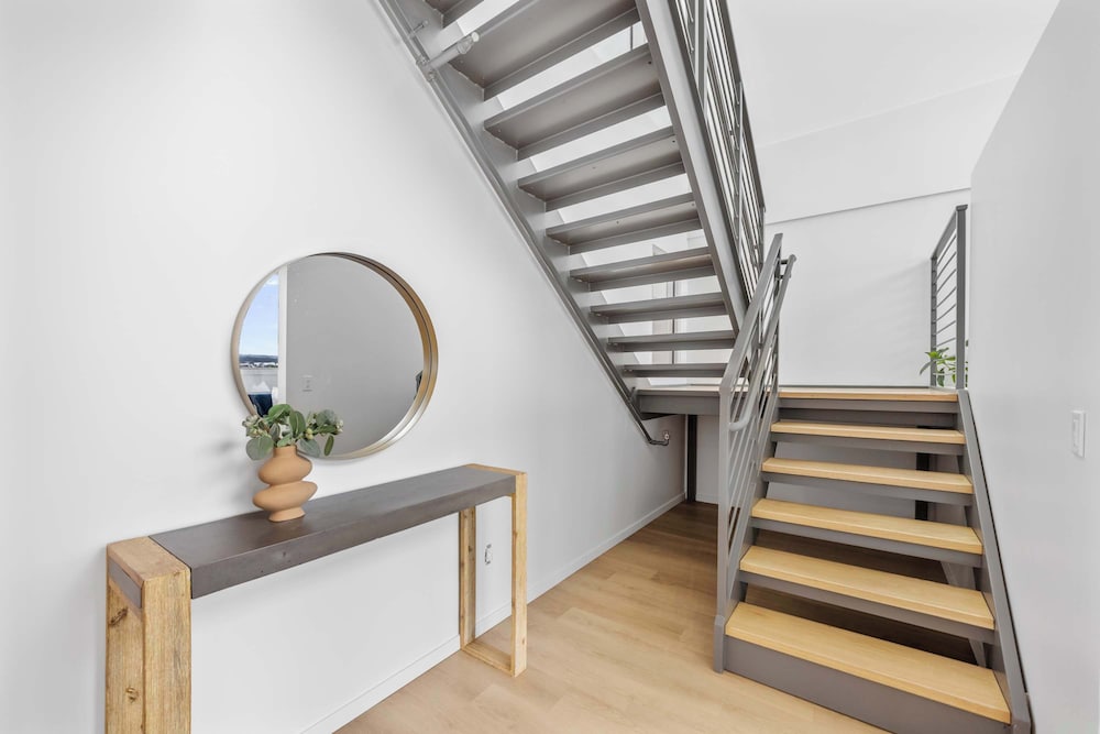 @marbella Lane - 3BR Coastal Retreat w/ Luxe Touch