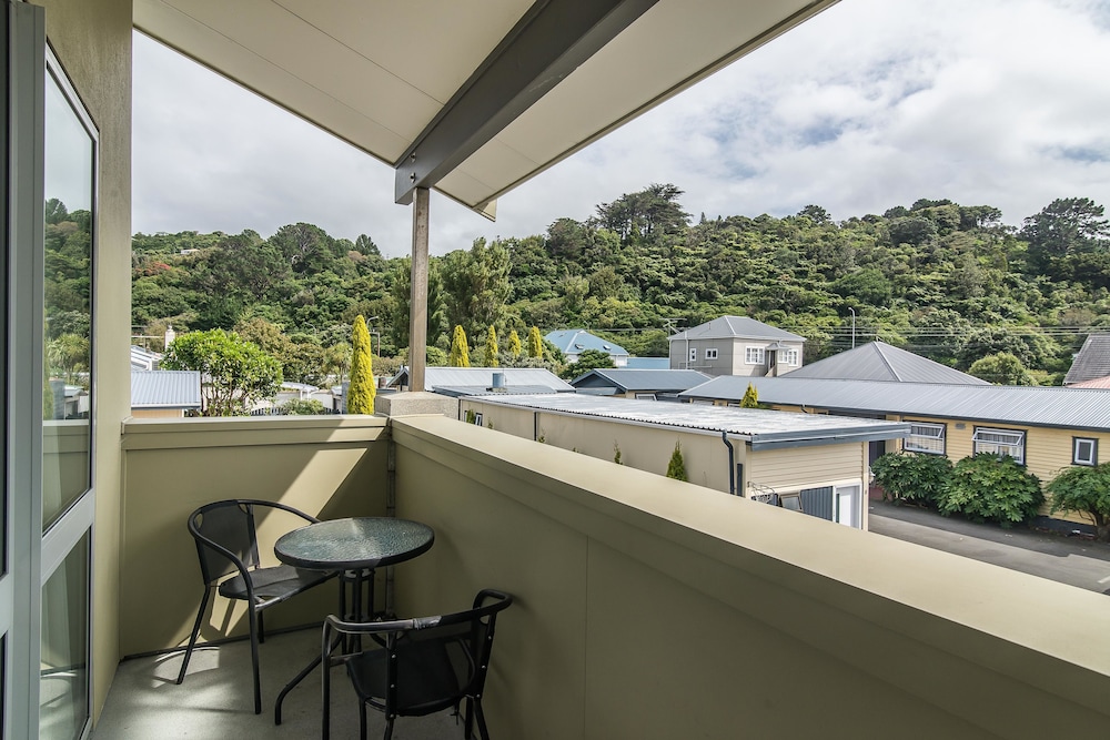 Avana Suites