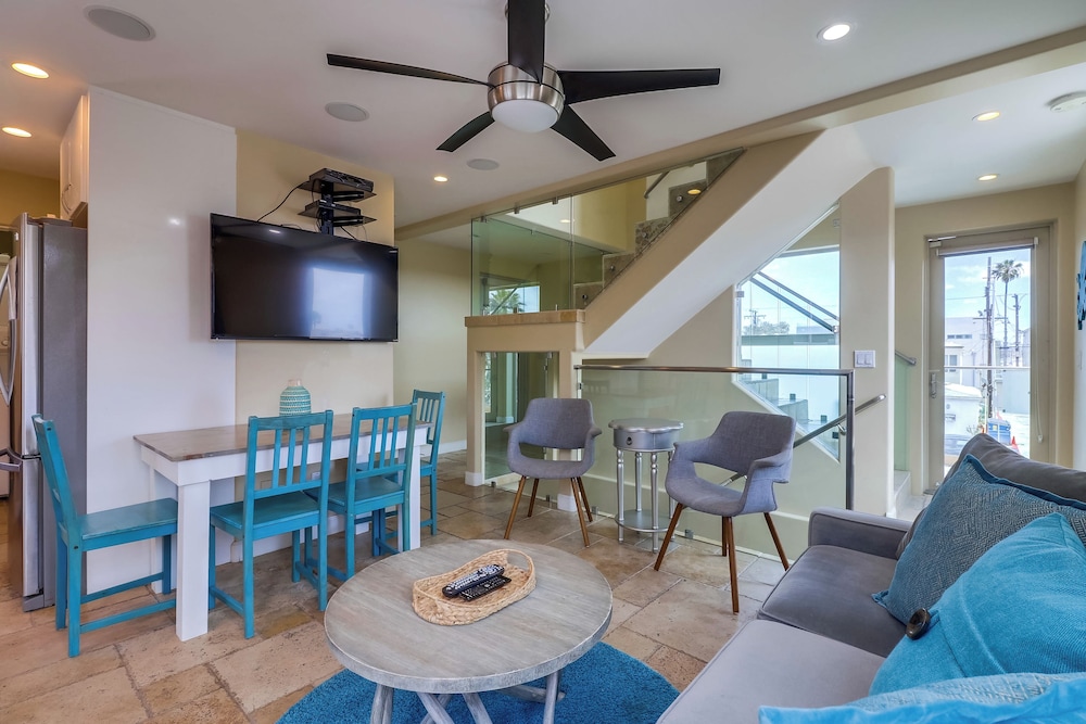 Ocean Breeze 1 & 2